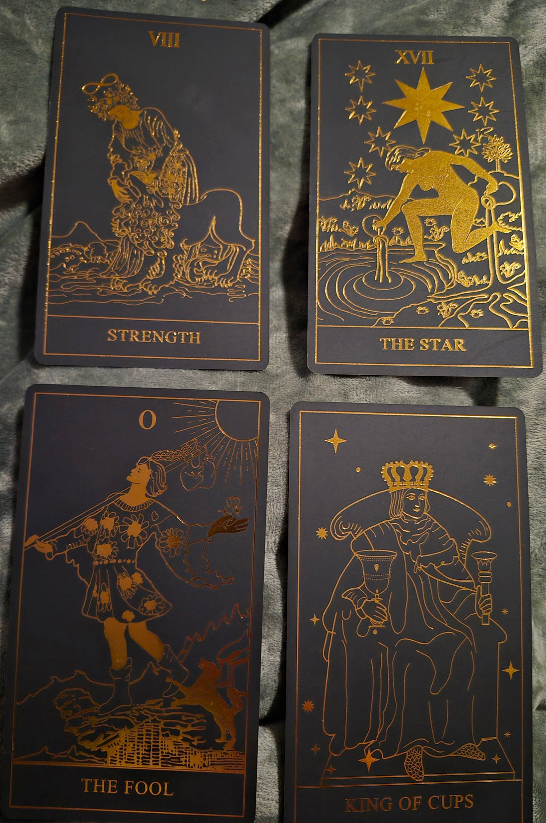 Daily Collective Tarot Reading April 25 2026 - Strength, The Star, The Fool, King of Cups